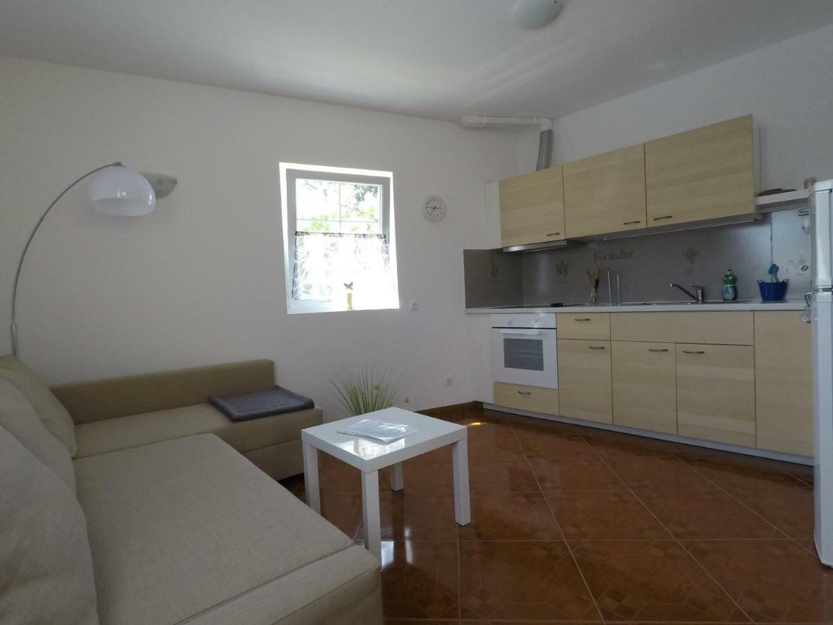 Apartments Pegla Нерезине Экстерьер фото